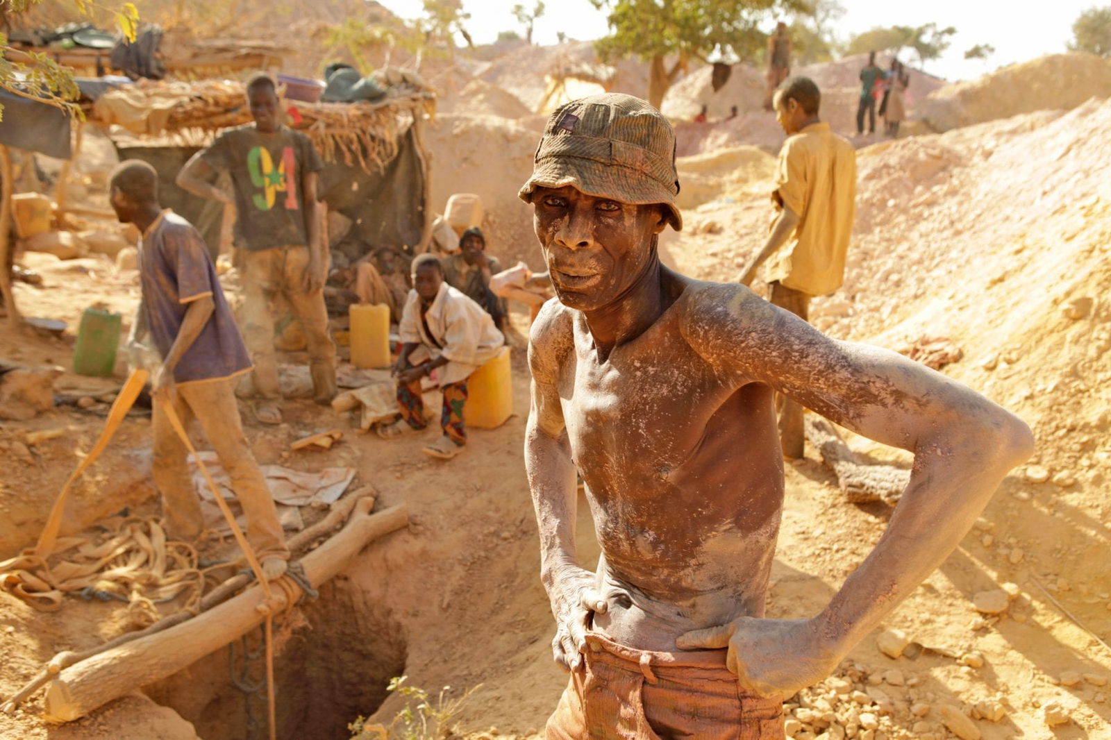 documentary photography in color by Hugh Brown