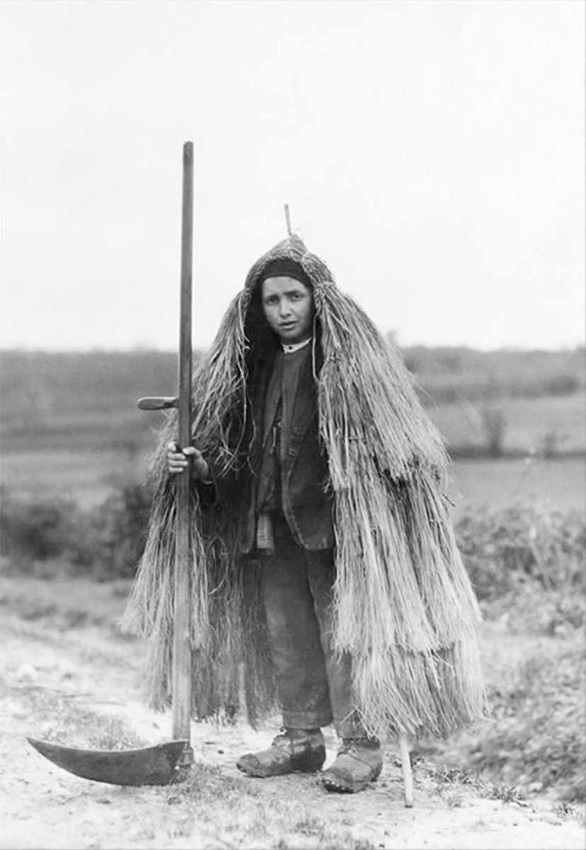 Ruth Matilda Anderson - Neno de Lalín con coroza, Spain 1926