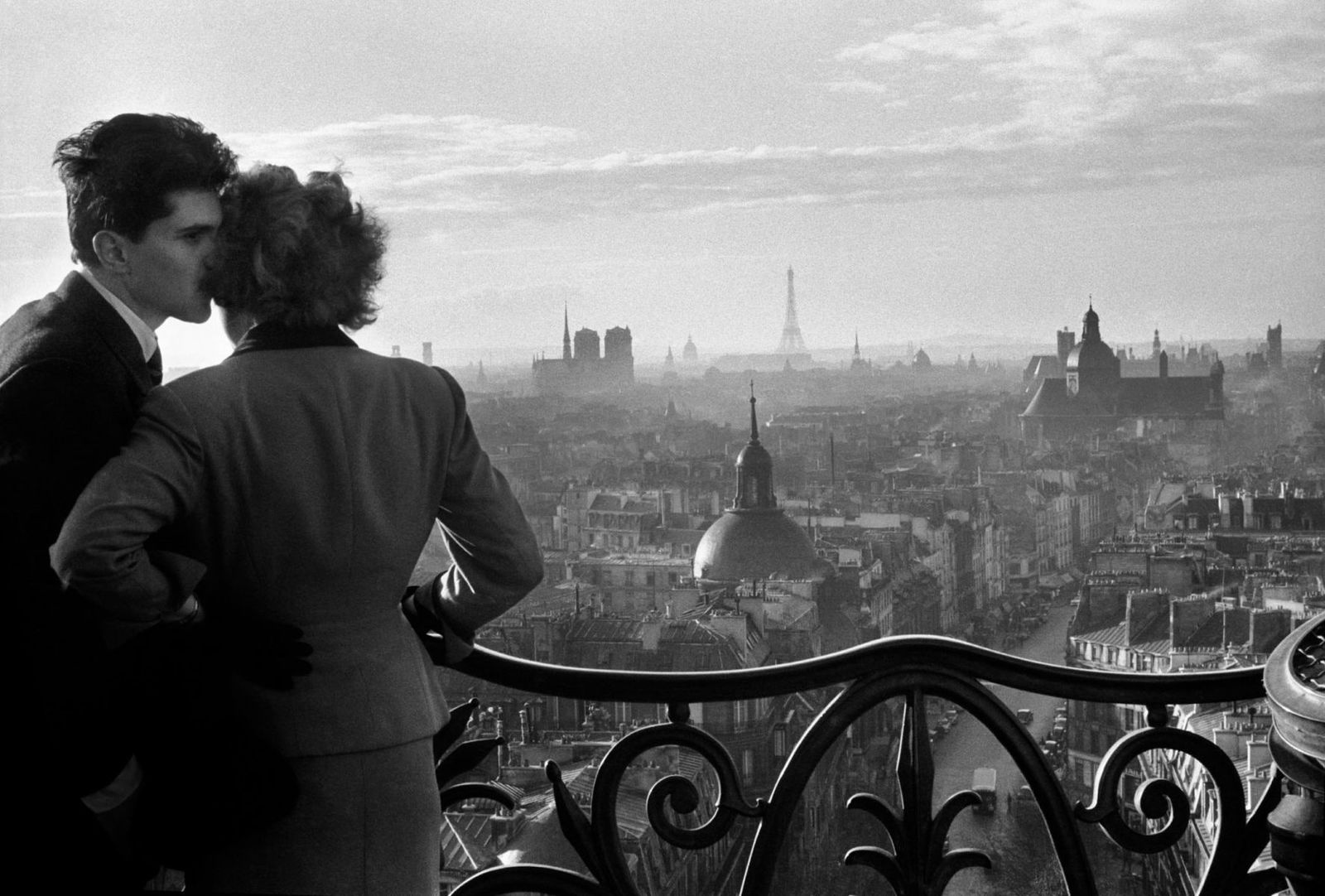 Willy Ronis, The Lovers of the Bastille, 1957, Paris, Black and White Film Photography