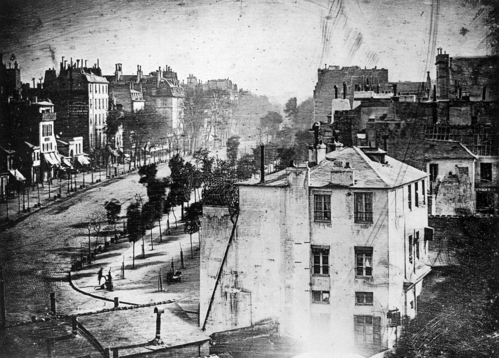 Early Daguerreotype photography by Louis Daguerre, Boulevard Du Temple, paris 1838