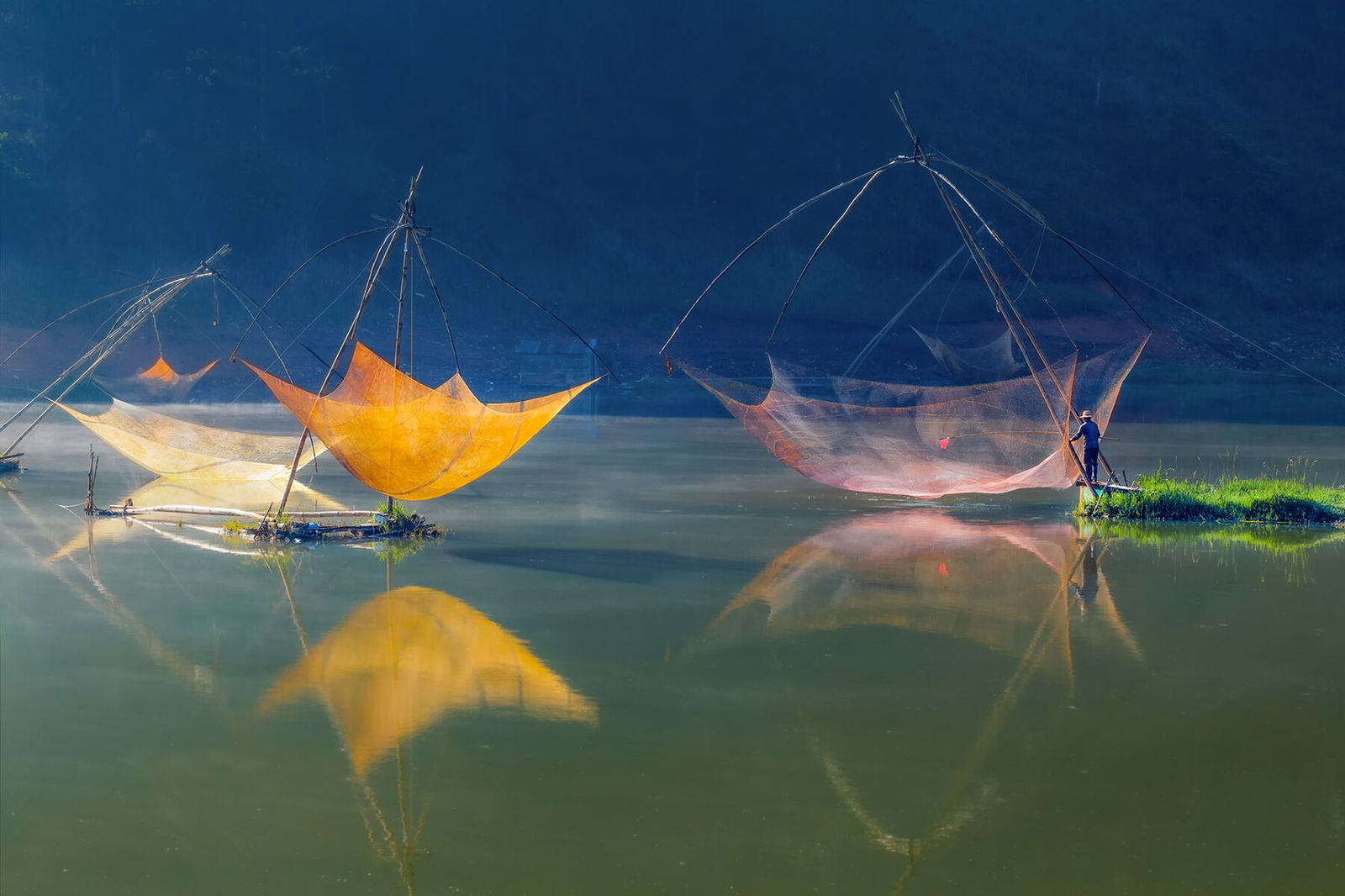 color landscape photo of fishermen in vietnam by Khanh Bui Phu