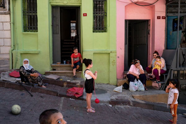 color street photo of people in Turkey by Andrei Furnea