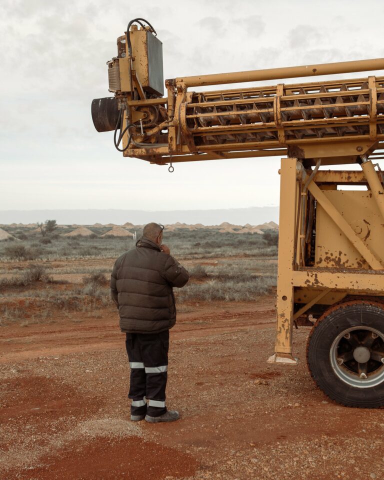 Documentary photography by Mattia Panunzio. Miner and machine