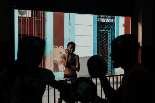 color street photo of people in Havana, Cuba by Federico Borobio