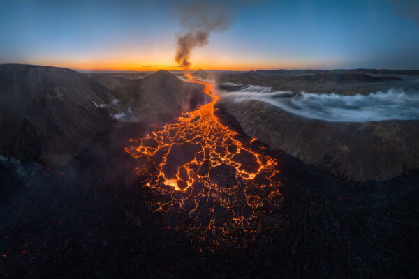 Color landscape photo of Litli-Hrùtur, Island, by Matteo Strassera