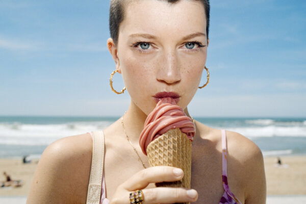 color portrait photo of woman in Biarritz, France by Matthieu Quatravaux